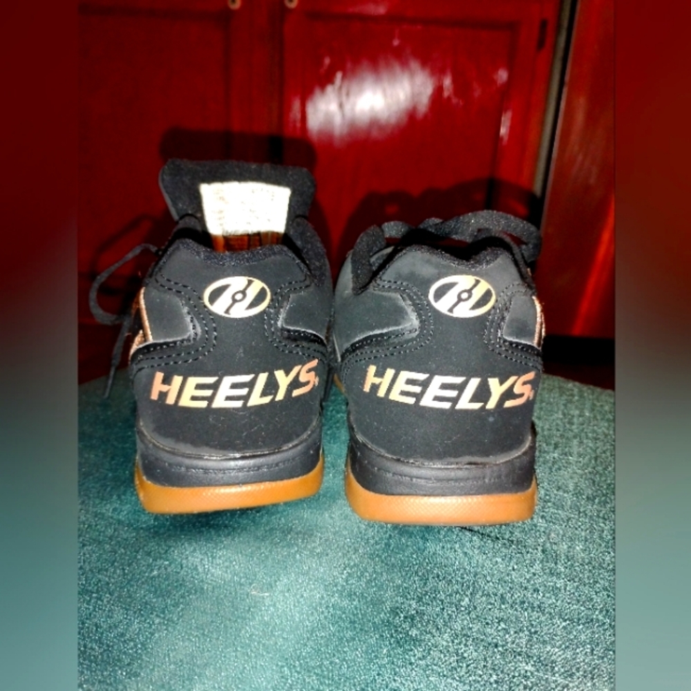 Kids Heelys Half shoe/ Half skate